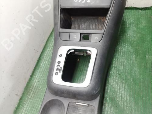 Middle console VW GOLF PLUS V (5M1, 521) 1.6 TDI | BP29355115I22 
