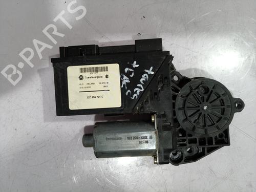 Used Right rear window motor VW TOUAREG (7LA, 7L6, 7L7) [2002-2013]  9363771