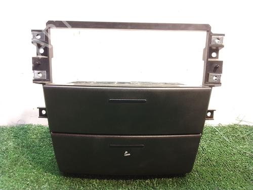 Ashtray KIA SORENTO I (JC) 2.5 CRDi 4WD | BP22101975I30 