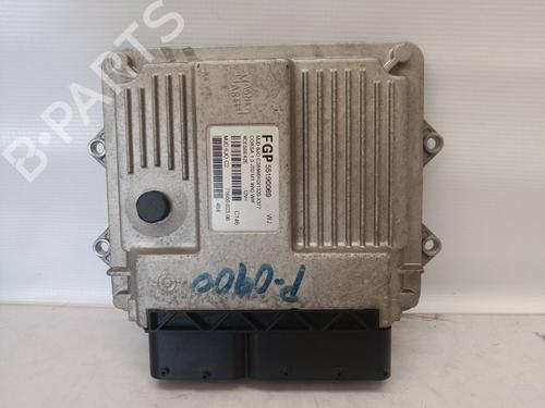 Used Engine control unit (ECU) OPEL CORSA C (X01) 1.3 CDTI (F08, F68) (70 hp) 7928627