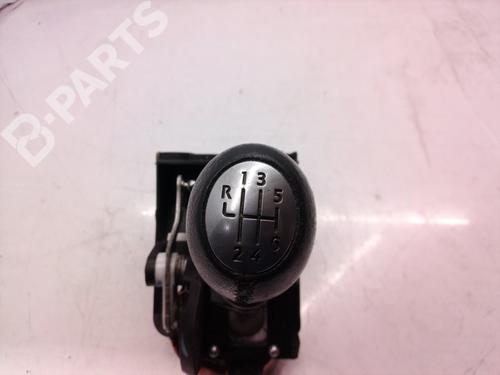 manual-gearbox-selector-renault-scenic-ii-jm01_-15-dci-jm1e-jm16-8200277973-2003-2004-2005-2006-2007-2008-2009-2010-8517344 main image
