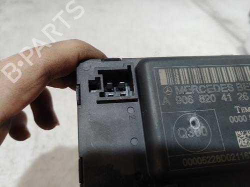 Front left lock VW CRAFTER 30-50 Van (2E_) 2.0 TDI | BP10923618C98 