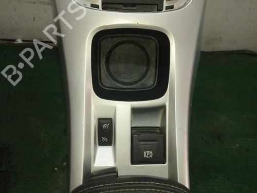 Middle console RENAULT LAGUNA III (BT0/1) 2.0 dCi GT (BT11, BT1E, BT1N) | BP29706431I22 