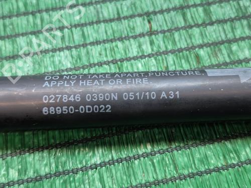 Left rear shock absorber TOYOTA YARIS (_P13_) 1.4 D (NLP130_, NLP130) | BP27357194M18 