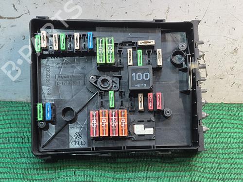 Zekeringkast VW GOLF V (1K1) 1.6 FSI (115 hp) 29967183