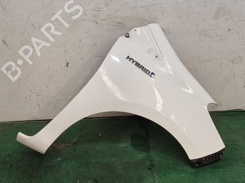 Used Right front fenders TOYOTA YARIS (_P13_) 1.5 Hybrid (NHP130_, NHP130) (101 hp) 28084448