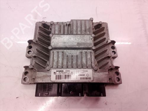 Used Engine control unit (ECU) RENAULT MEGANE II Estate (KM0/1_) [2003-2012]  8307974