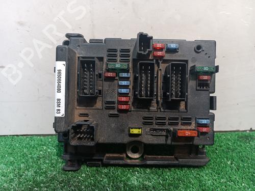 Used Fuse box PEUGEOT 307 (3A/C) [2000-2012]  13735588