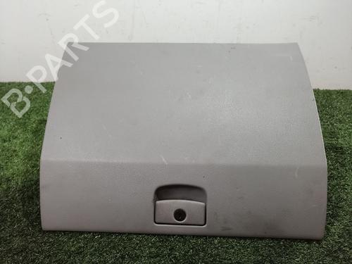Used Glove box KIA SORENTO I (JC) 2.5 CRDi 4WD (140 hp) 21757792