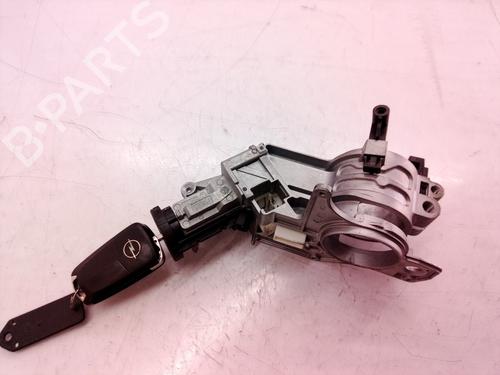 Used Ignition barrel OPEL ZAFIRA / ZAFIRA FAMILY B (A05) [2005-2019]  8805367