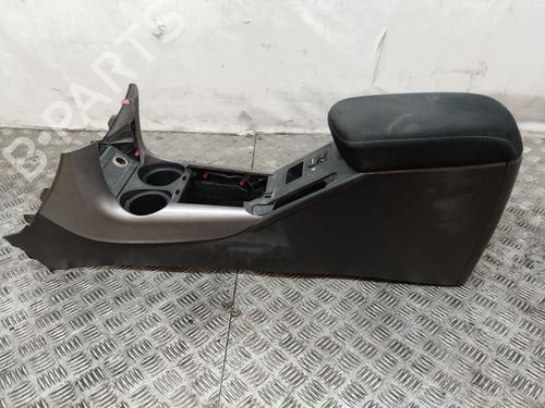 Used Armrest / Center console TOYOTA RAV 4 III (_A3_) 2.2 D 4WD (ALA30_, ALA30R) (136 hp) 10181985