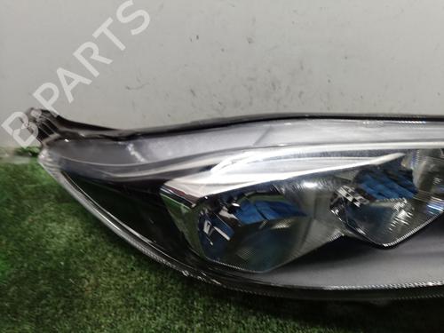 Right headlight FORD FIESTA VI (CB1, CCN) 1.0 EcoBoost | BP24843117C29 