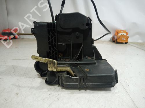 Used Front right lock MERCEDES-BENZ C-CLASS (W203) [2000-2007]  12321930