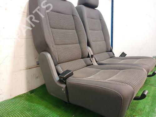 Ensemble sièges VW TOURAN (1T1, 1T2) 2.0 TDI 16V | BP19923847C78 