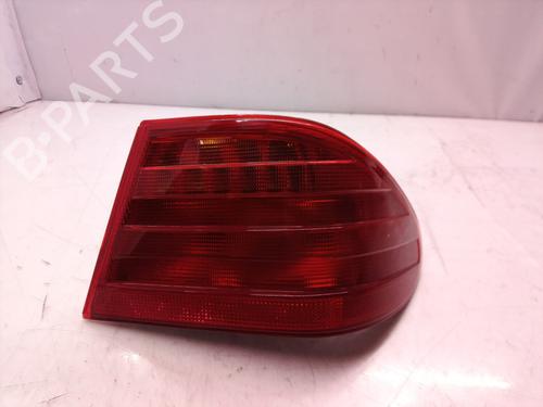 Used Right taillight MERCEDES-BENZ E-CLASS (W210) [1995-2003]  8416859