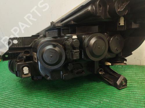 Right headlight RENAULT CLIO III (BR0/1, CR0/1) 1.5 dCi (BR17, CR17) | BP29745428C29 