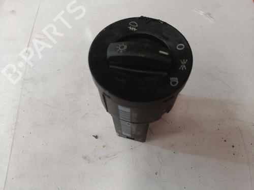 Used Headlight switch VW POLO (9N_, 9A_) 1.2 12V (64 hp) 10154388