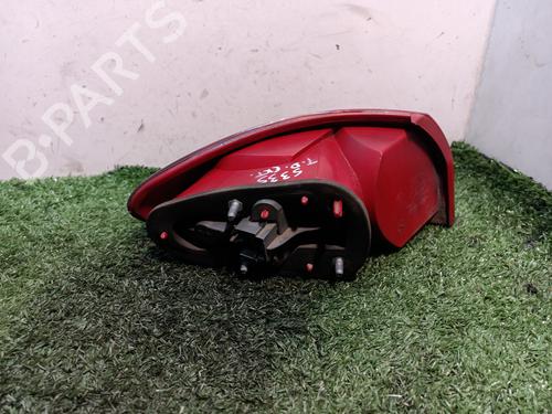 Right taillight ALFA ROMEO 147 (937_) 1.9 JTD (937.AXD1A, 937.BXD1A, 937.AXV1A, 937.BXB1A,... | BP16437800C35 