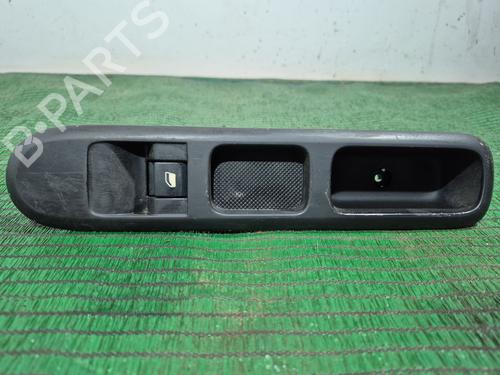 Used Right front window switch PEUGEOT 5008 (0U_, 0E_) [2009-2017]  27648534