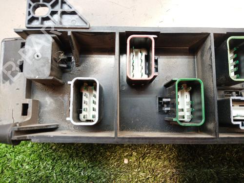 Fuse box CHRYSLER VOYAGER / GRAND VOYAGER III (GS_, NS_) 2.5 TD | BP17001055E1 