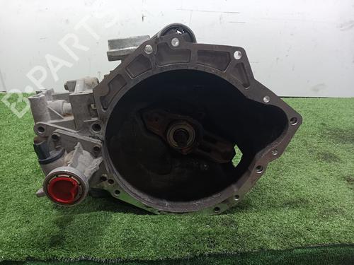 Gearkasse CHRYSLER VOYAGER / GRAND VOYAGER IV (RG) 2.5 CRD (143 hp) 16182765