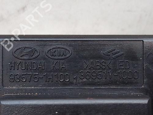 Used Right rear window switch KIA CEE'D Hatchback (ED) 1.6 (122 hp) 17960852