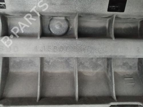 Front bumper VW BORA I (1J2) 1.6 16V | BP22743540C7 