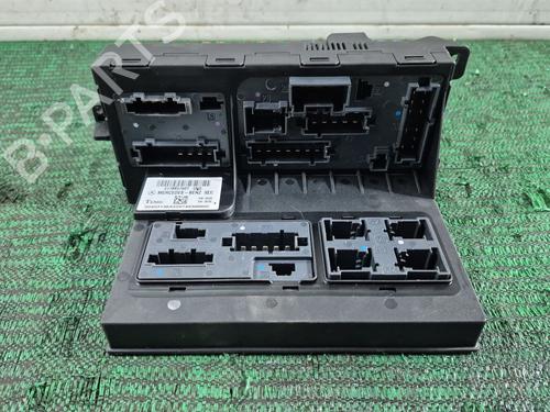 Caja reles / fusibles Caja reles / fusibles 39402354 39402354