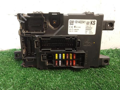 Used Fuse box OPEL CORSA D (S07) 1.2 (L08, L68) (80 hp) 21771067