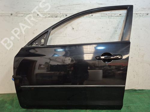 Dør venstre fortil MAZDA 3 (BL) 1.6 MZR (BL14) (105 hp) 28119717