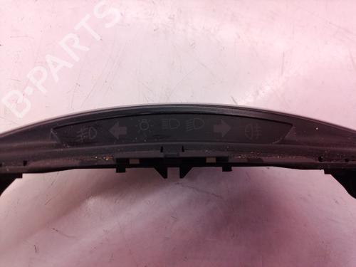 Steering wheel controls CITROËN C4 Coupe (LA_) 2.0 HDi | BP8599140E15 