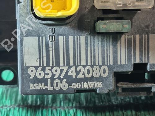Fuse box PEUGEOT 307 SW (3H) 1.6 16V | BP32474182E1