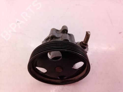 Used Steering pump FORD FIESTA V (JH_, JD_) [2001-2014]  8811169