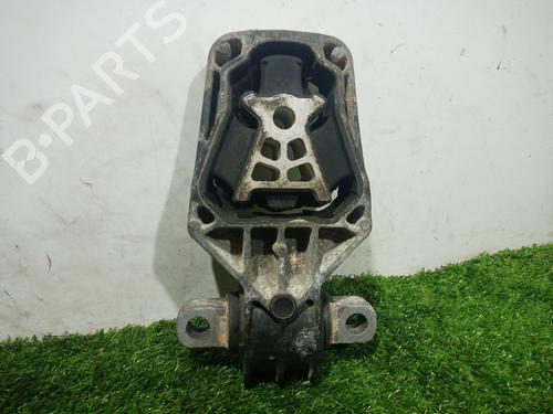 Used Engine mount MERCEDES-BENZ CLA Coupe (C117) CLA 180 (117.342) (122 hp) 23856152