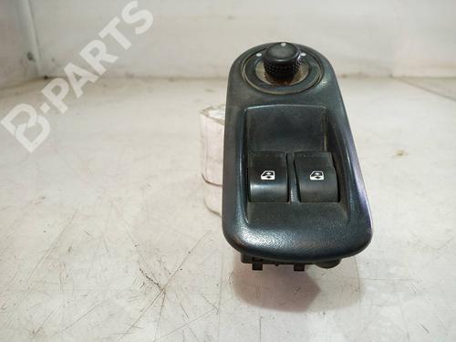 left-front-window-switch-opel-vivaro-a-bus-x83-8200011867-2001-2002-2003-2004-2005-2006-2007-2008-2009-2010-2011-2012-2013-2014-2015-11053034 main image