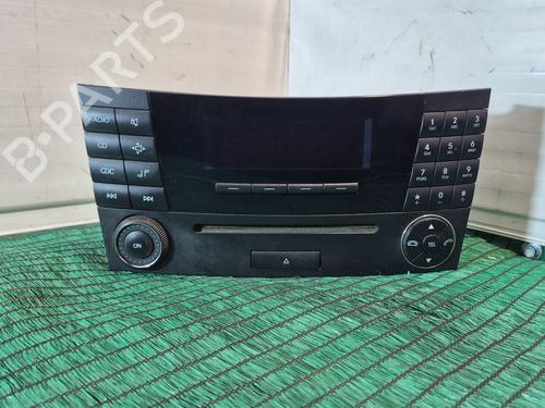 Used Radio MERCEDES-BENZ E-CLASS (W211) E 320 CDI (211.026) (204 hp) 30684750