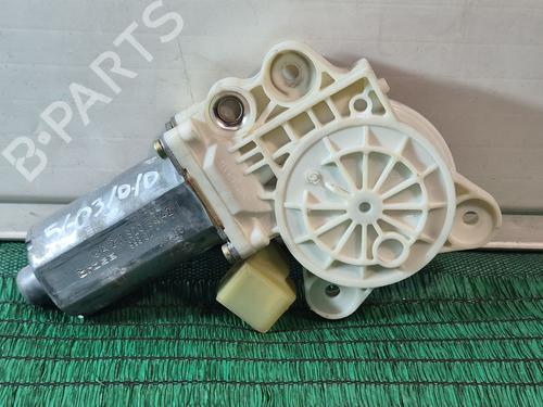 Rudehejsemotor forskærm højre MERCEDES-BENZ E-CLASS (W211) E 320 CDI (211.026) | BP30695608E20