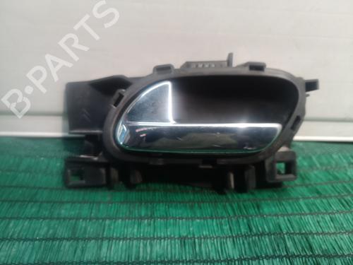 Venstre foran invendig håndtak PEUGEOT 407 (6D_) 1.6 HDi 110 (6D9HZC, 6D9HYC) (109 hp) 30728073