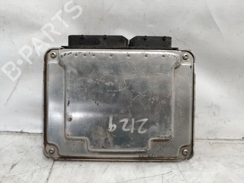 Engine control unit (ECU) CHRYSLER VOYAGER II (ES) 2.5 i | BP7923327M57