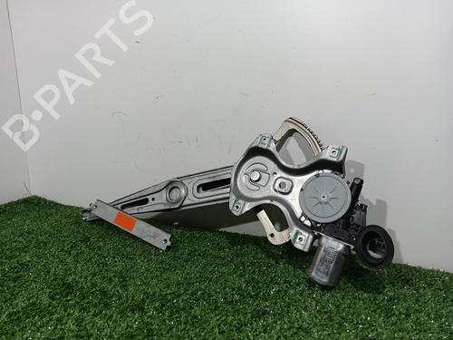 Lève-vitre avant droit TOYOTA YARIS (_P9_) 1.3 VVT-i (SCP90_, SCP90R) | BP15655812C23 