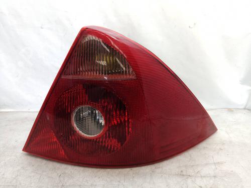 Right taillight FORD MONDEO III (B5Y) 2.0 16V TDDi / TDCi | BP11018167C35 