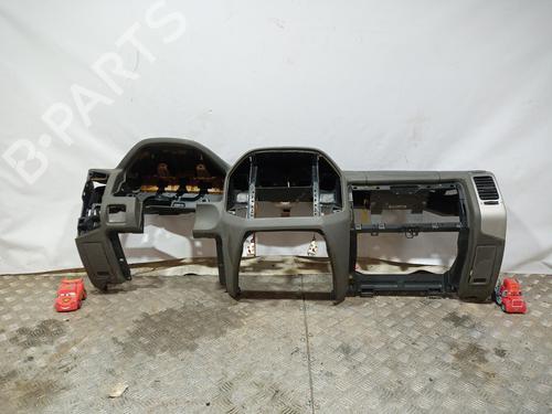 Instrumentbræt MITSUBISHI PAJERO III (V7_W, V6_W) [1999-2007]  11538129