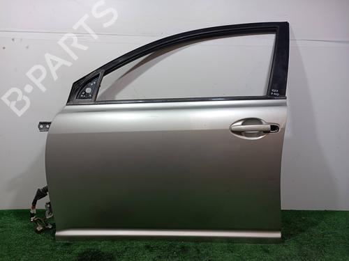 Left front door TOYOTA AVENSIS (_T25_) [2003-2008]  13213258