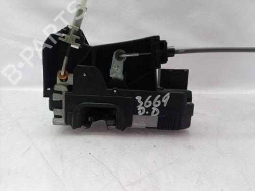 Used Front right lock OPEL ZAFIRA A MPV (T98) [1999-2006]  9214594