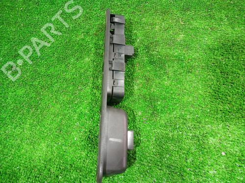 Right front window switch PEUGEOT 307 Break (3E) 2.0 HDI 90 | BP12990687I26 