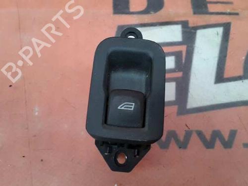 Used Right rear window switch NISSAN PRIMERA (P12) [2002-2025]  7923904