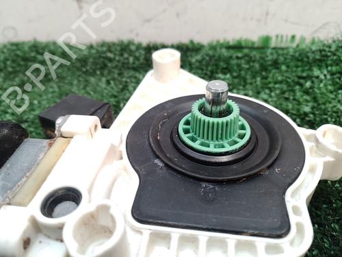 Left front window motor MERCEDES-BENZ CLA Coupe (C117) CLA 180 (117.342) | BP22758394E21 