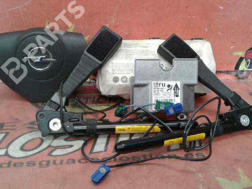 Used Airbag Kit Airbag Kit OPEL ASTRA H Estate (A04) 1.7 CDTI (L35) (101 hp) 7925524 7925524