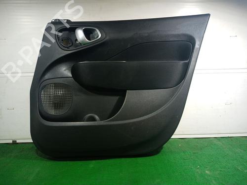 Forreste højre beklædning FIAT 500L (351_, 352_) 1.3 D Multijet (199.LYM11, 199.LYM1A) (95 hp) 31337586