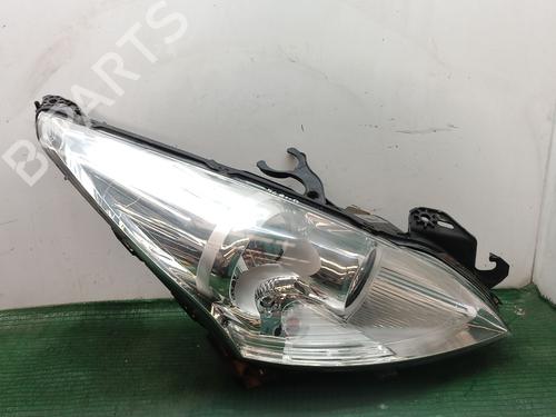 Used Right headlight PEUGEOT 5008 (0U_, 0E_) 1.6 HDi (112 hp) 28209321